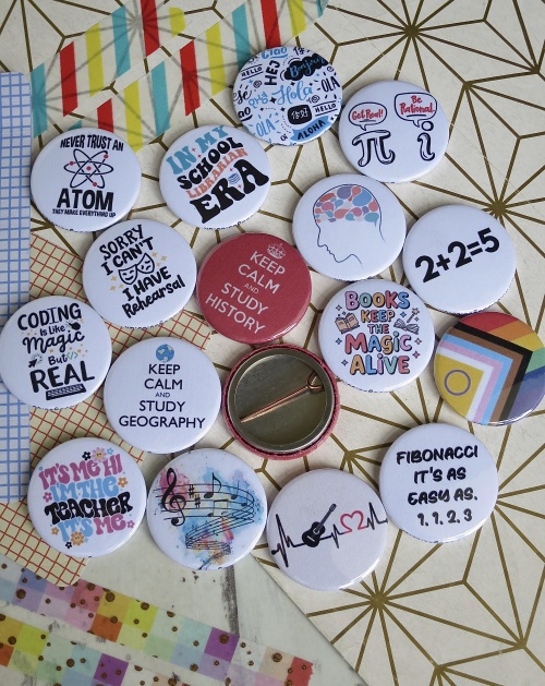 Slogan Badges