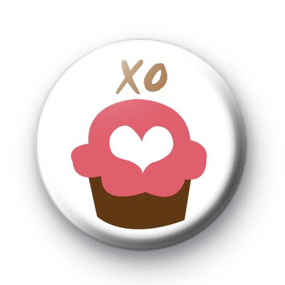 Cupcake Kisses Badge