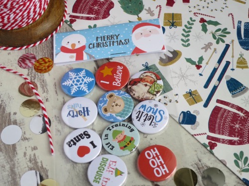 Merry Christmas badges